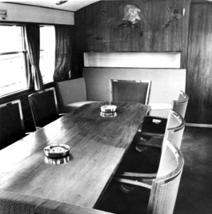 HUA-152314-Interieur van de salon van het directierijtuig NS 20 ("Kameel") van de N.S
