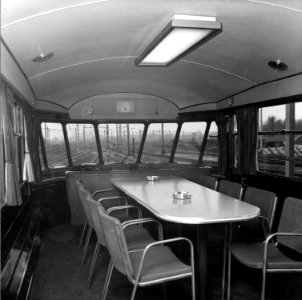 HUA-152334-Interieur van de salon van het directierijtuig NS 20 ("Kameel") van de N.S