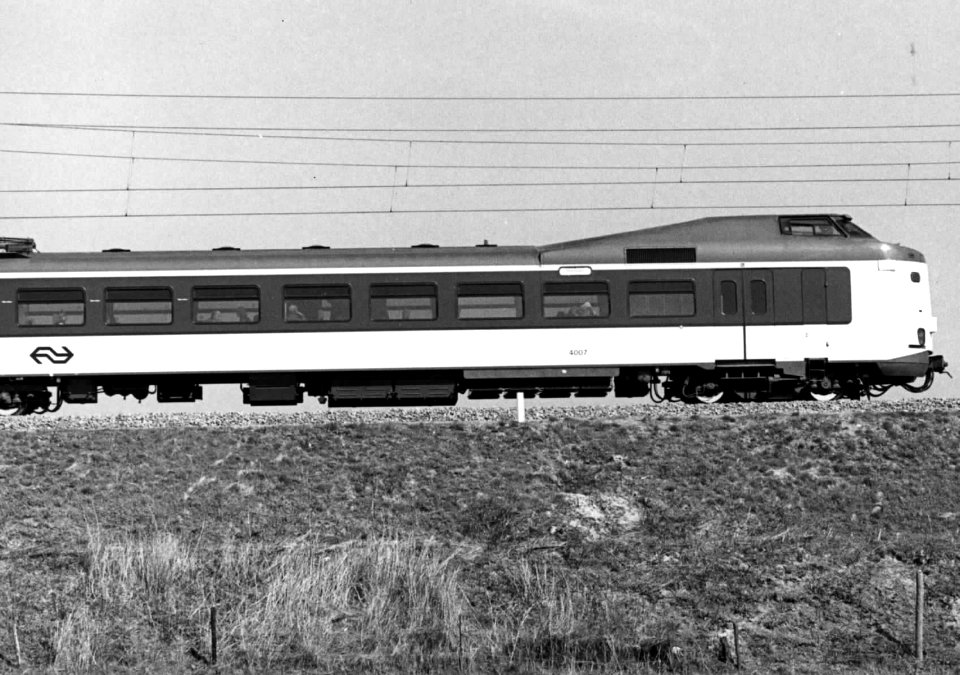 HUA-151966-Afbeelding van het electrische treinstel nr. 4007 (Plan Z (ICM-0) van de N.S