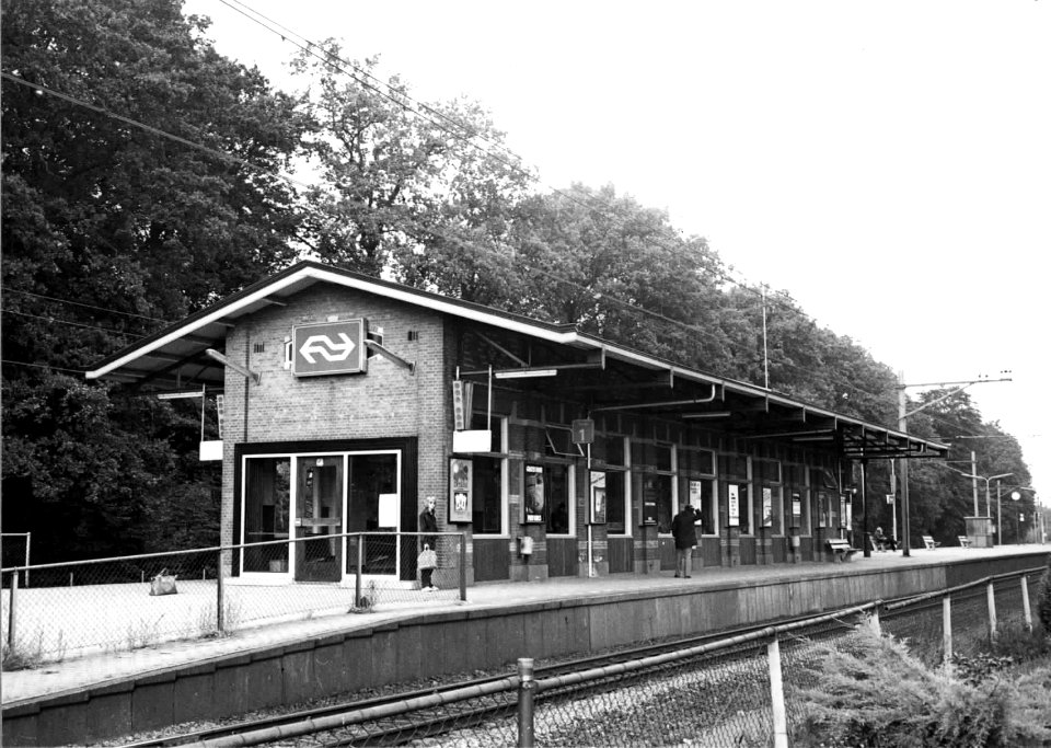 HUA-150546-Gezicht op het NS station Ermelo te Ermelo