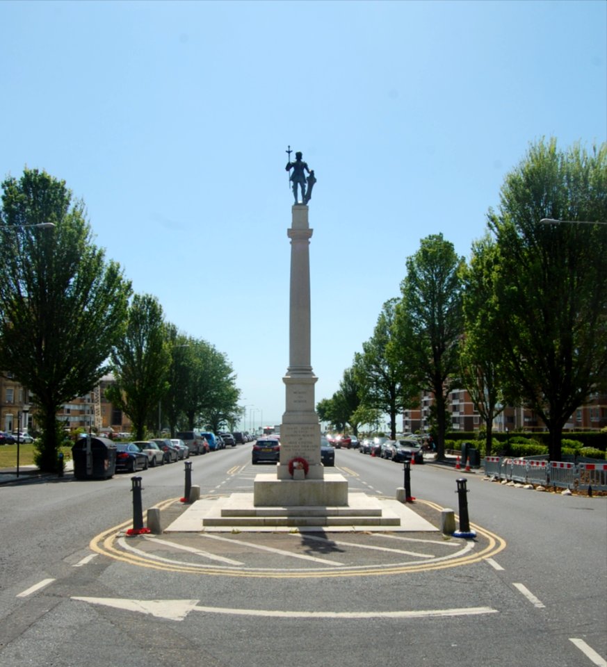 Hove War Memorial, Grand Avenue, Hove (NHLE Code 1187556) (May 2020)