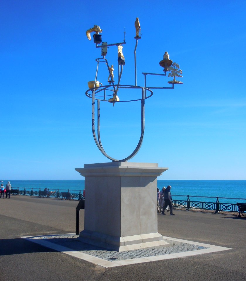 Hove Plinth, King's Esplanade, Hove (September 2018) (2)