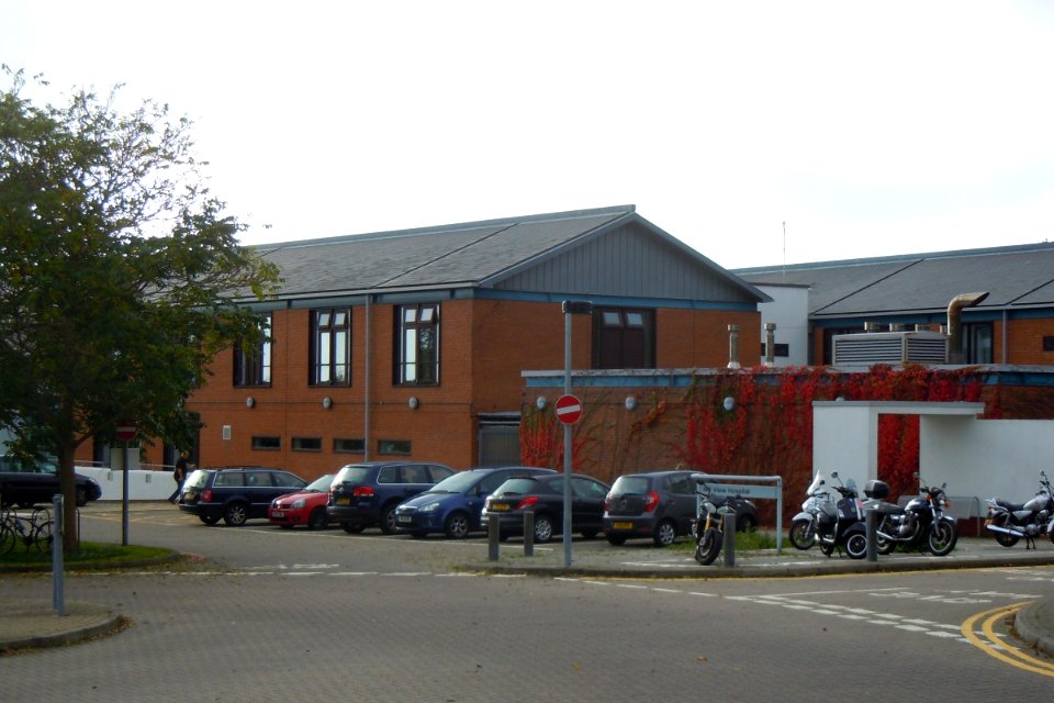 Hove Polyclinic, Marshall Way, West Blatchington (October 2014) (2)