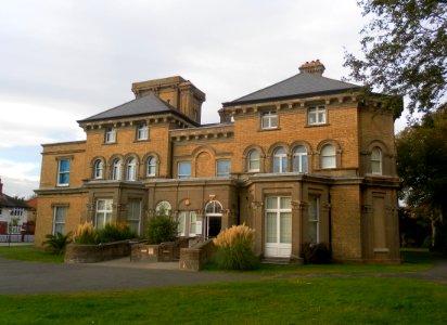 Hove Museum & Art Gallery, New Church Road, Hove (September 2012) (3)