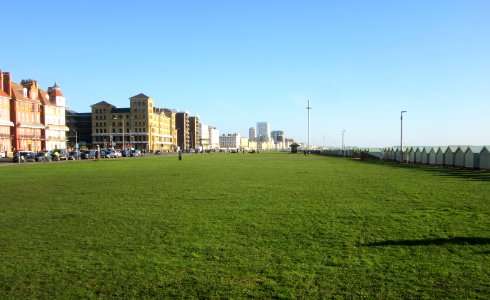 Hove Lawns, King's Esplanade, Hove (January 2017) (2)