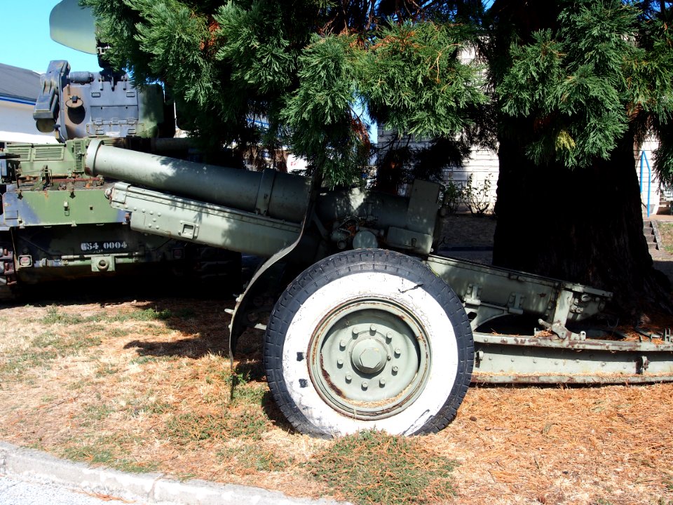 Howitzer 155 mm mle 1917 CS, Tanks in the Musée des Blindés, France, pic-2