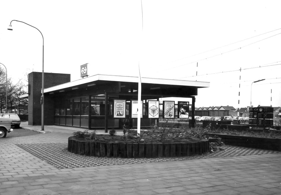 HUA-150855-Gezicht op het N.S.-station Wijchen te Wijchen
