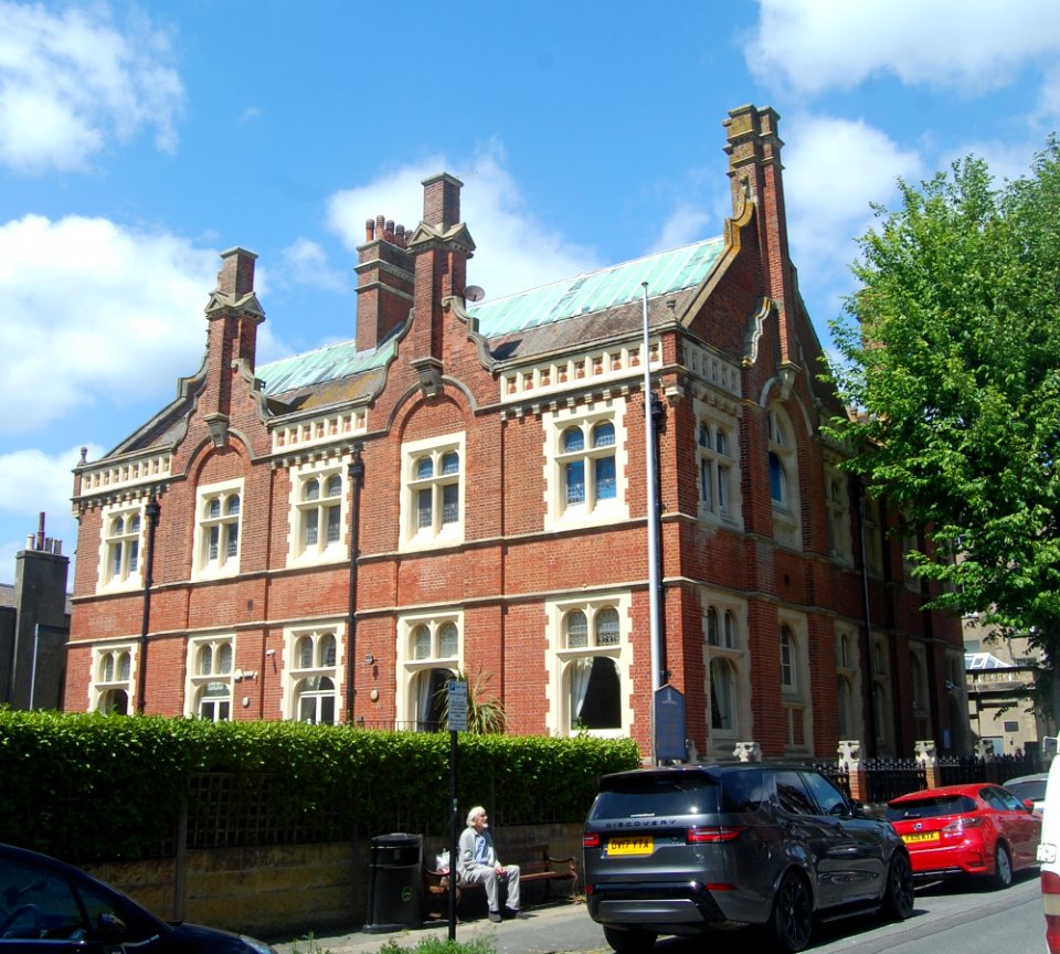 Hove Club, 28 Fourth Avenue, Hove (NHLE Code 1205450) (May 2020) (4)