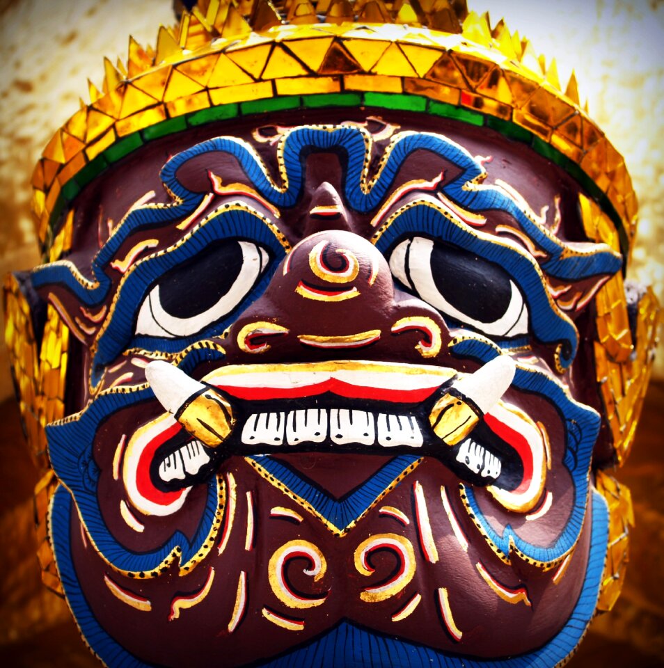 Sculpture ravana guard