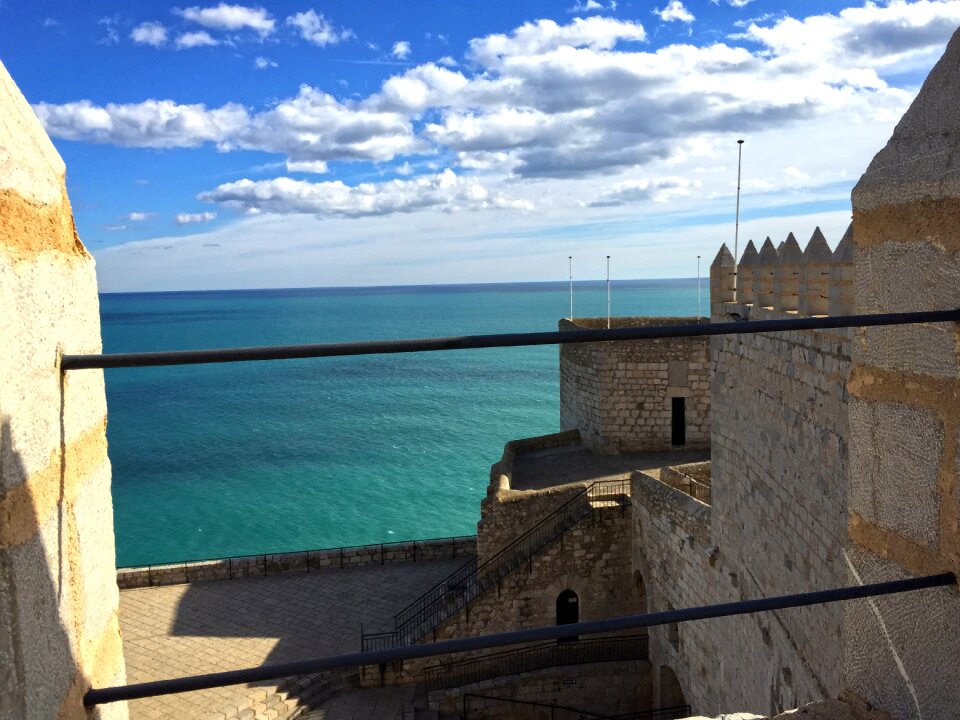 Courtyard castle fortress architecture