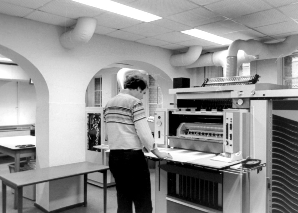 HUA-171748-Interieur van het 3e Administratiegebouw (HGB III) van de N.S. (Moreelsepark) te Utrecht- drukkerij
