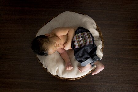 Baby sleeping basket