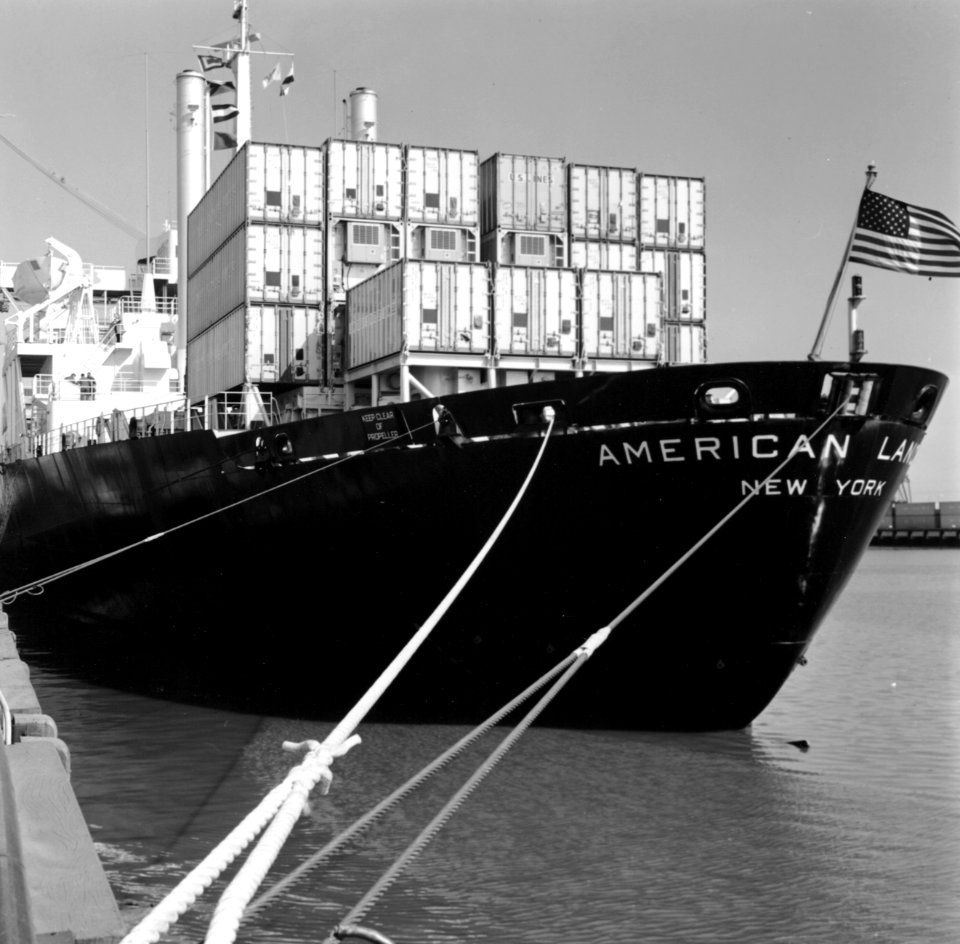 HUA-171664-Afbeelding van een Amerikaans containerschip in de haven te Rotterdam