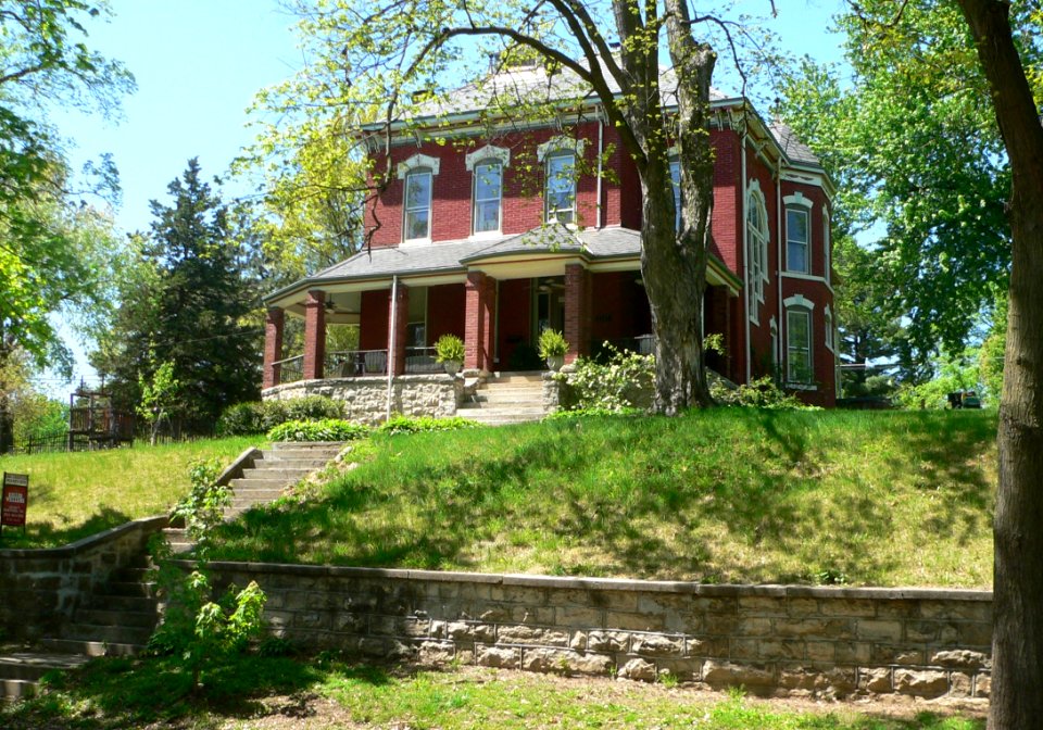 Howe house (Atchison KS) from ENE 2 long
