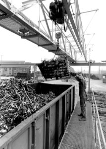 HUA-171762-Afbeelding van de schrootbaan van de bovenbouwwerkplaats van de N.S. aan de 2e Daalsedijk te Utrecht