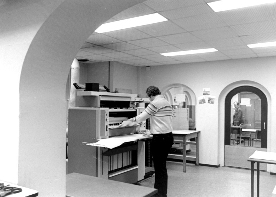 HUA-171750-Interieur van het 3e Administratiegebouw (HGB III) van de N.S. (Moreelsepark) te Utrecht- drukkerij