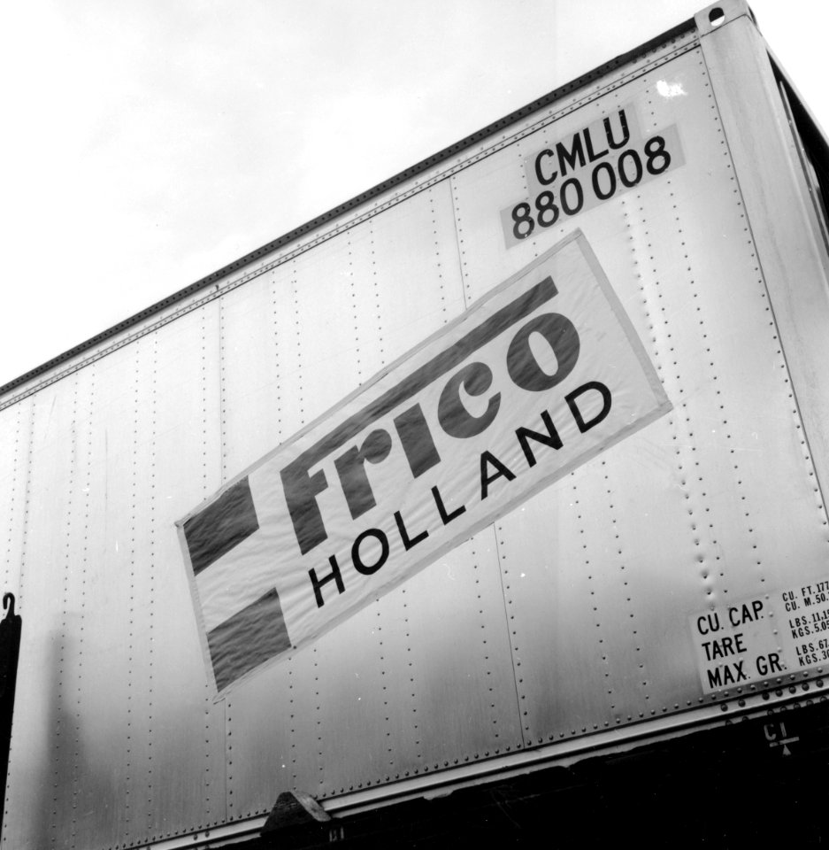 HUA-171596-Afbeelding van een gekoelde container van Frico te Leeuwarden