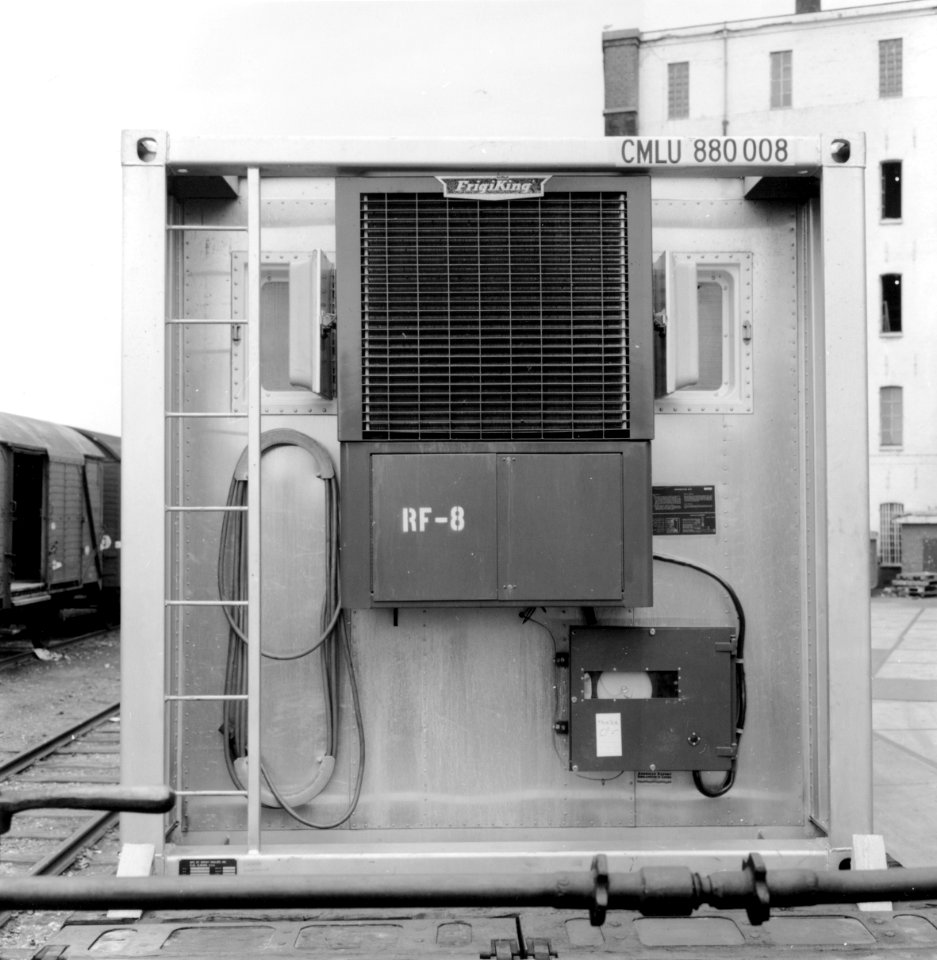 HUA-171593-Afbeelding van de generator van een gekoelde container bij Frico te Leeuwarden