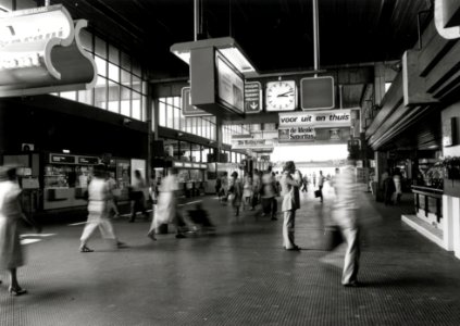 HUA-170246-Interieur van het N.S.-station Utrecht C.S. te Utrecht- hal (Stationshal)