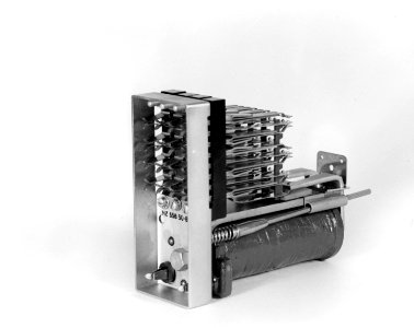 HUA-171457-Afbeelding van een A-relais van de N.S. te Culemborg. N.B. De foto maakt deel uit van een serie foto's met technische installaties van het seinwezen
