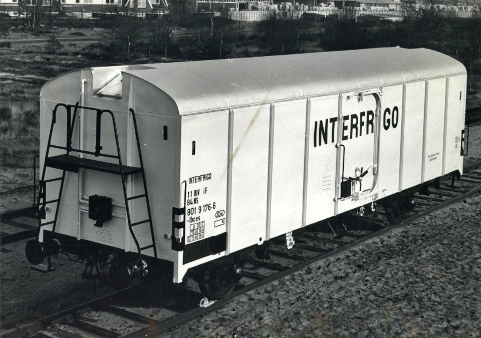 HUA-170923-Afbeelding van de koelwagen nr. 11 84 801 9 176-6(type Ibces) van N.S. - Interfrigo op het terrein van de Hoofdwerkplaats te Amersfoort