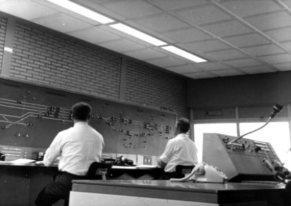 HUA-159790-Interieur van het seinhuis (Centrale Verkeersleiding, CVL-post) van de N.S. te Zutphen