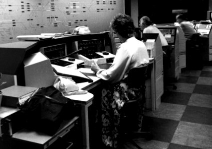 HUA-159728-Interieur van de Centrale Verkeersleidingspost (CVL-post) van de N.S. te Rotterdam