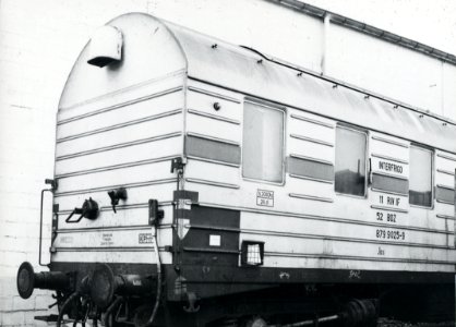 HUA-170915-Afbeelding van een wagen voor het begeleidend personeel van een Bulgaarse koeltrein van Interfrigo
