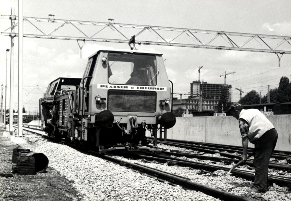 HUA-169725-Afbeelding van een stopmachine van de N.S. op het goederenemplacement te Utrecht