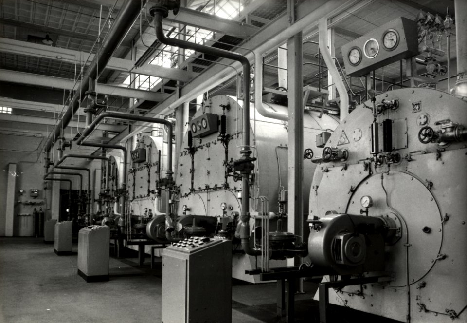 HUA-169909-Interieur van de hoofdwerkplaats van de N.S. te Tilburg- ketelhuis