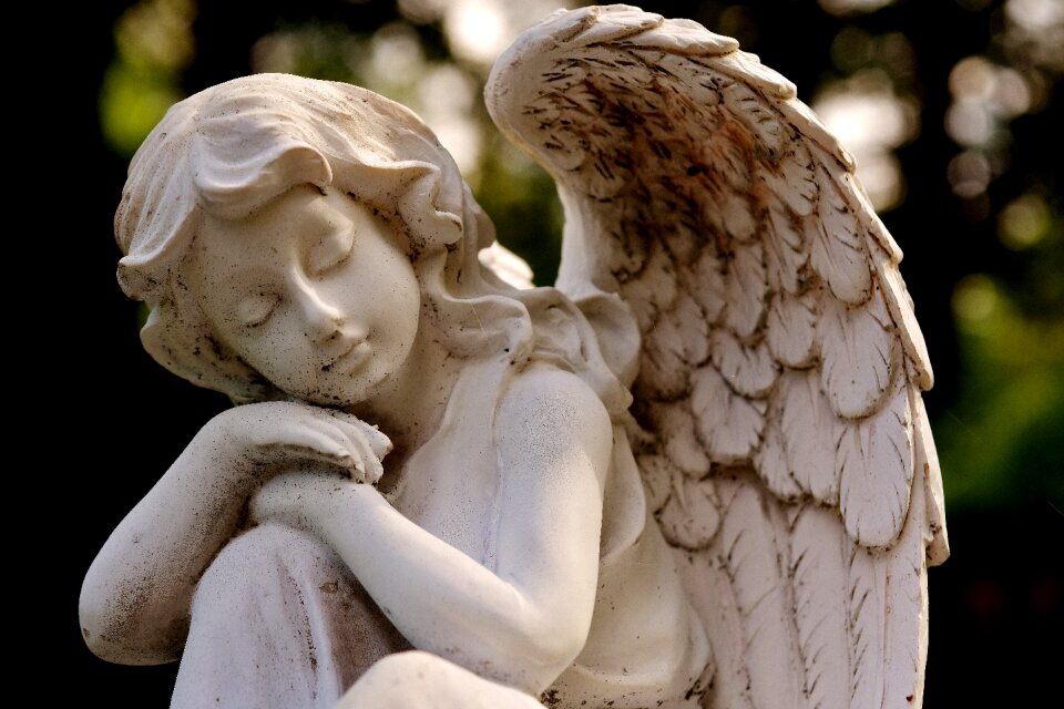 Figure cemetery faith
