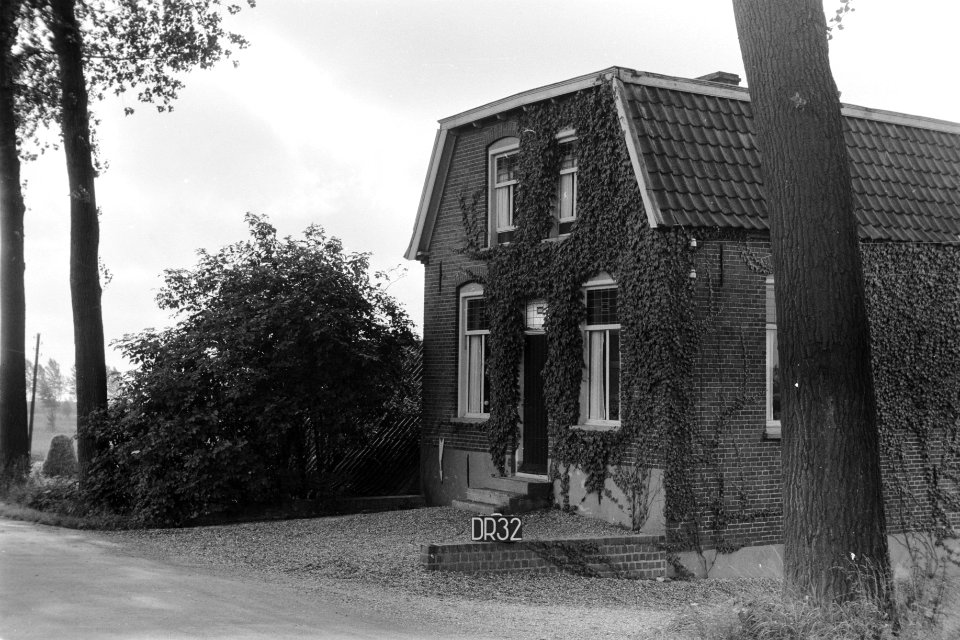 Huis in Dreumel of Druten (ruilverkaveling Land van Maas en Waal), Bestanddeelnr 170-2281