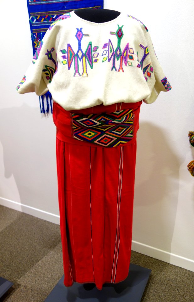 Huipil, skirt, sash, Ixil Maya, Chajul, mid to late 20th century, cotton - Textile Museum of Canada - DSC01355