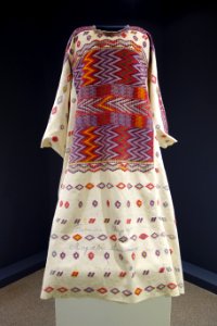 Huipil for the statue of the Virgin Mary, Kaqchikel Maya, San Pedro Sacatepequez, c. 1930s-1940s, cotton and silk - Textile Museum of Canada - DSC01465