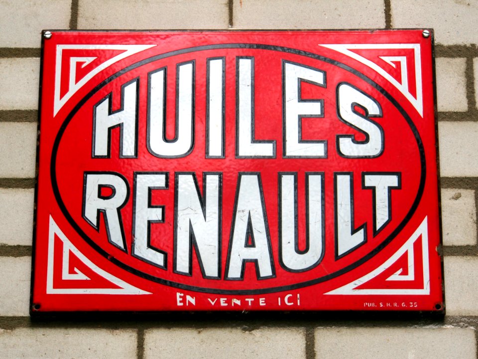 Huiles Renault, en vente ici, enamel advertising sign