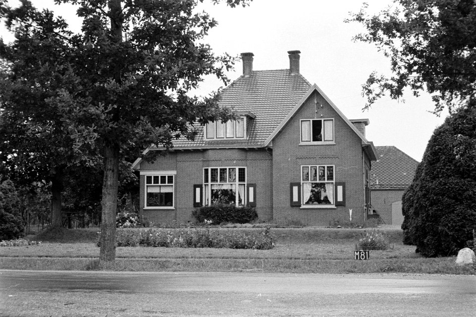 Huis bij Maasbommel (ruilverkaveling Land van Maas en Waal), Bestanddeelnr 170-2318