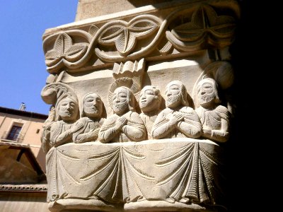 Huesca - Monasterio de San Pedro el Viejo, claustro, capiteles 17