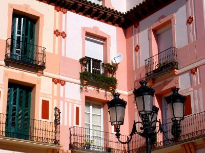Huesca - Plaza Luis López Allué 4