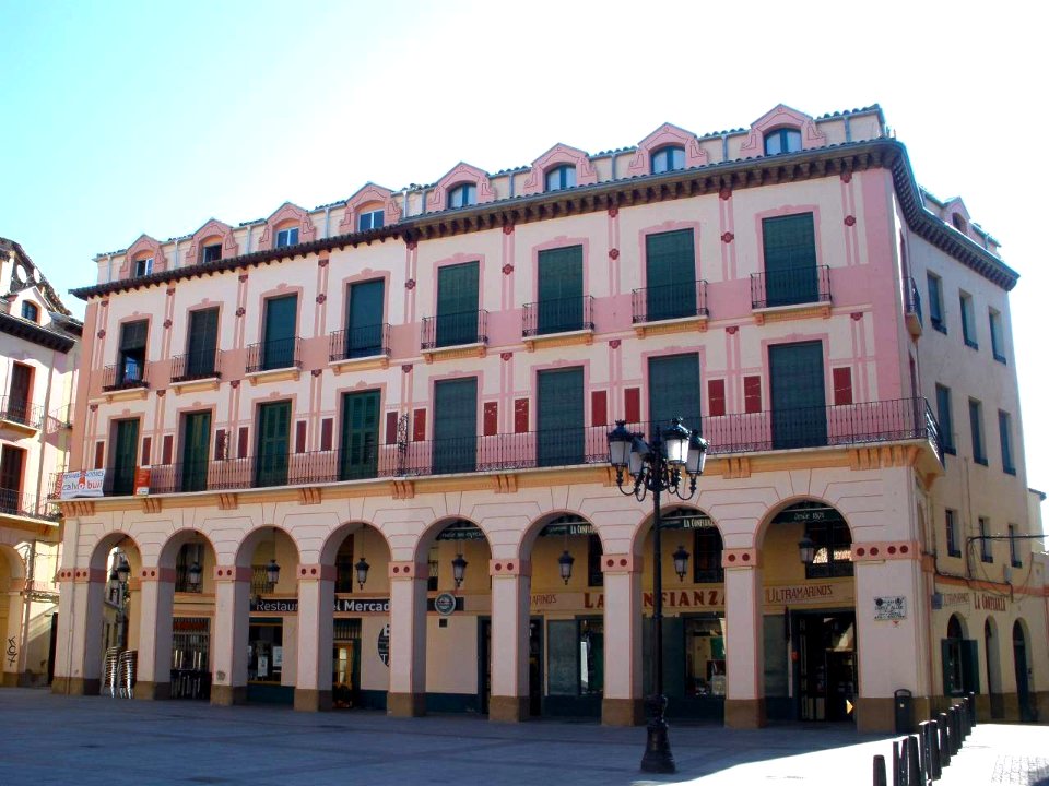 Huesca - Plaza Luis López Allué 3