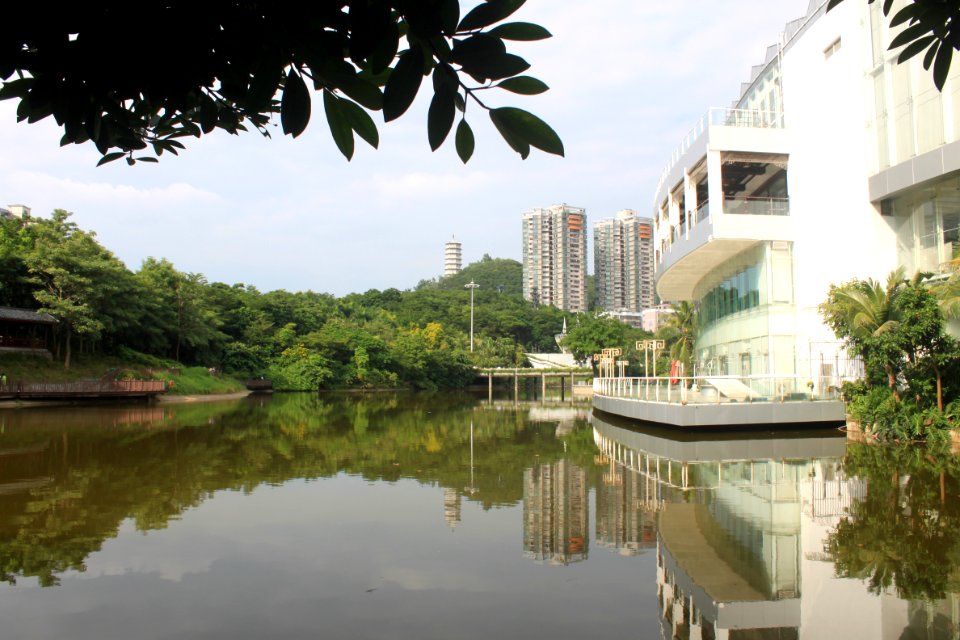 Huicui Lake of Shenzhen International Garden and Flower Expo Park1