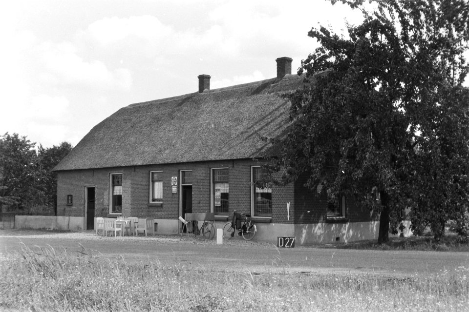 Huis bij Dreumel (ruilverkaveling Land van Maas en Waal), Bestanddeelnr 170-2243