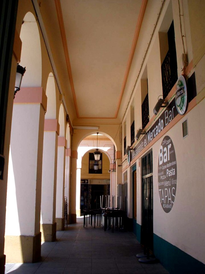 Huesca - Plaza Luis López Allué 5