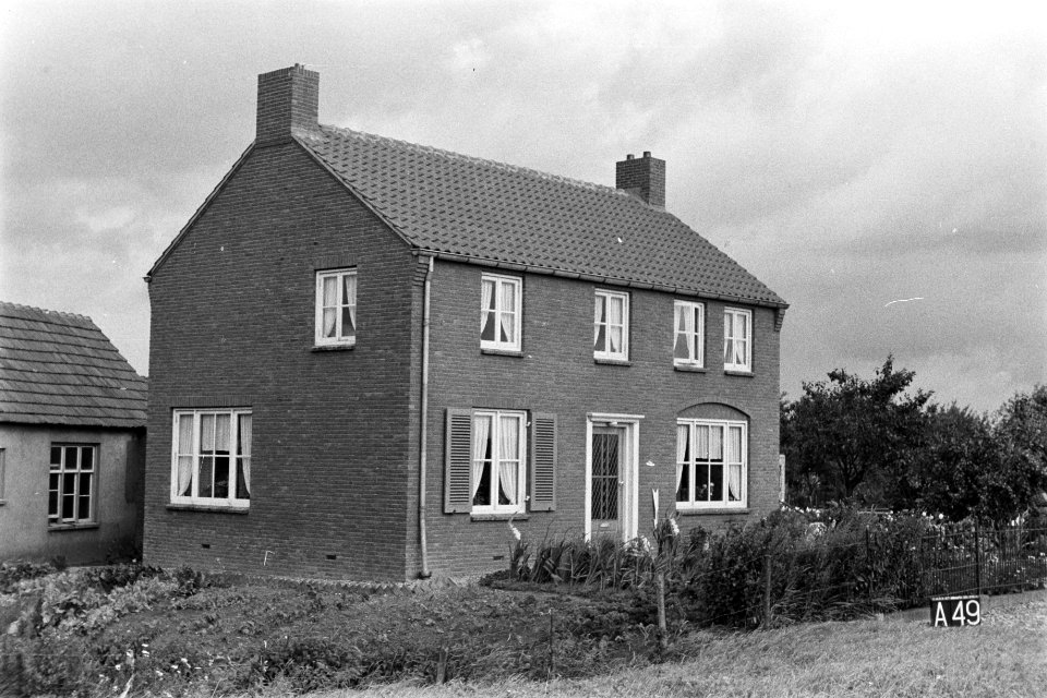 Huis bij Alphen (ruilverkaveling Land van Maas en Waal), Bestanddeelnr 170-2294