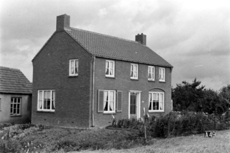 Huis bij Alphen (ruilverkaveling Land van Maas en Waal), Bestanddeelnr 170-2294