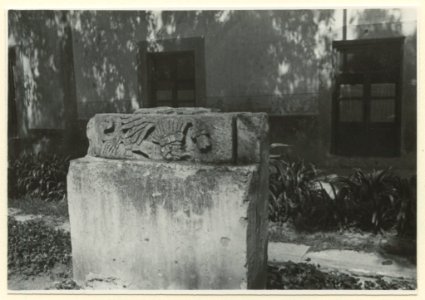 Huggen sten - SMVK - 0307.c.0031