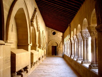 Huesca - Monasterio de San Pedro el Viejo, claustro 07