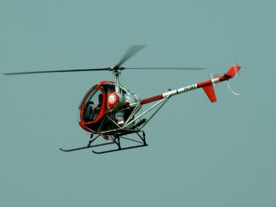 Hughes 300C PH-OKE