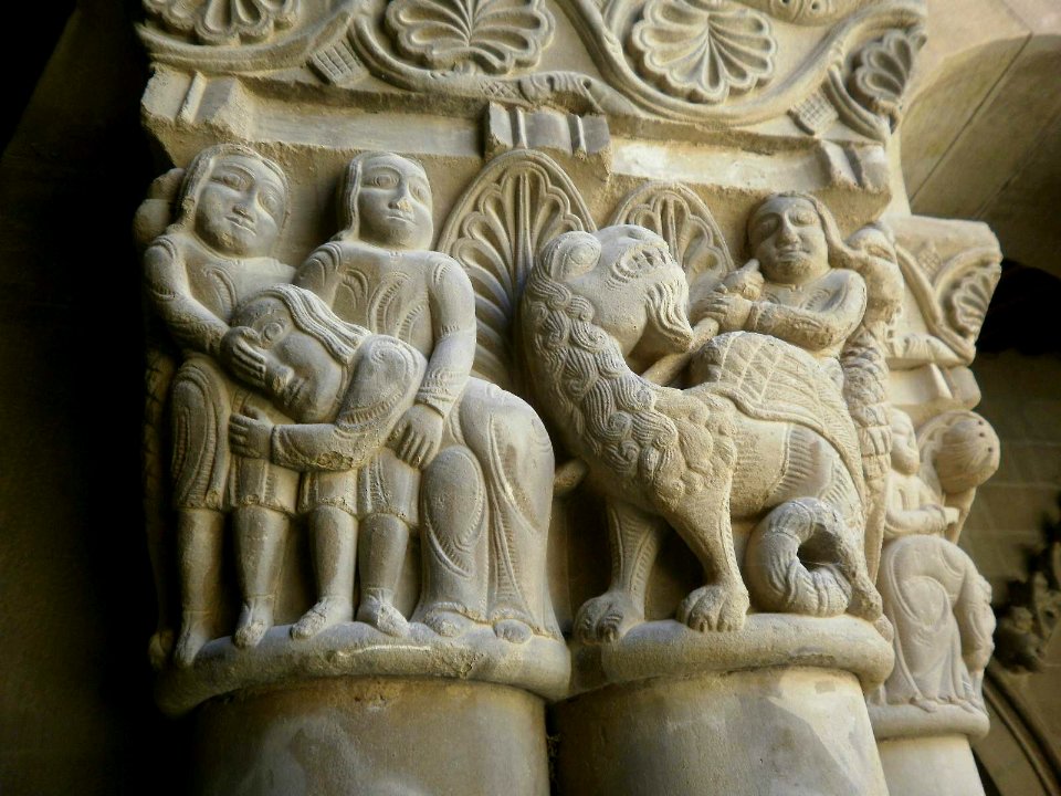 Huesca - Monasterio de San Pedro el Viejo, claustro, capiteles 10