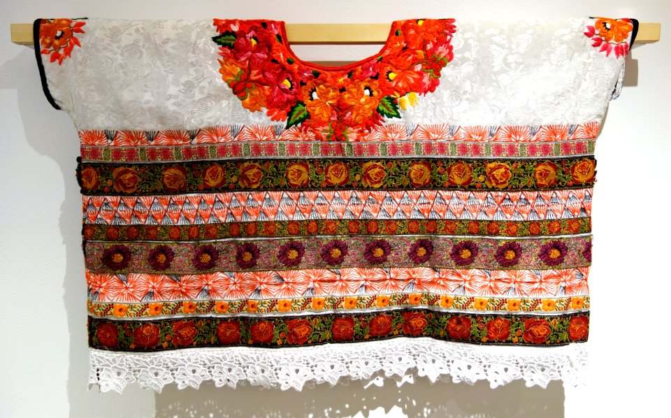 Huipil, Maya, Aguacatan, late 20th century, cotton and synthetic - Textile Museum of Canada - DSC01416