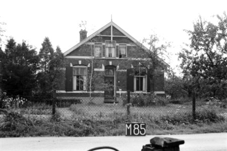 Huis bij Maasbommel (ruilverkaveling Land van Maas en Waal), Bestanddeelnr 170-2324